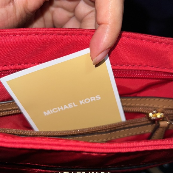 NWOT Red and gold MICHAEL KORS adorable 🥰 Nylon Crossbody with care card - Picture 2 of 15